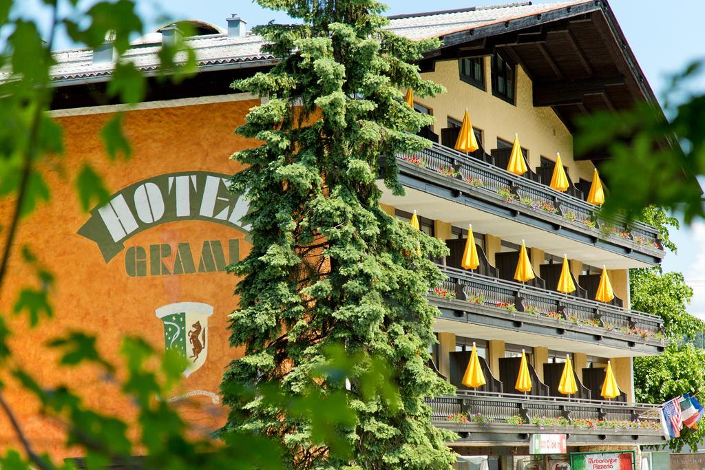 Hotel Berghof Graml Hallwang Buitenkant foto